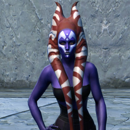 Ashara Zavros, orange-skinned Togruta with blue and white montrals in a SWTOR game portrait
